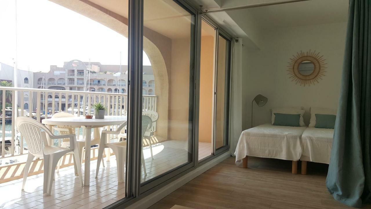 Port La Gavine Vue Mer Hyères Eksteriør billede
